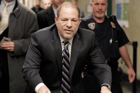 Anula tribunal de NY condena de Weinstein por delitos sexuales