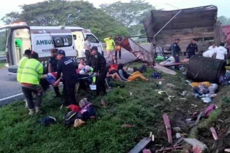 Eran cubanos los migrantes muertos en volcadura de Chiapas