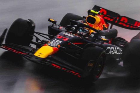 Queda Checo Pérez tercero en carrera corta del Gran Premio de China