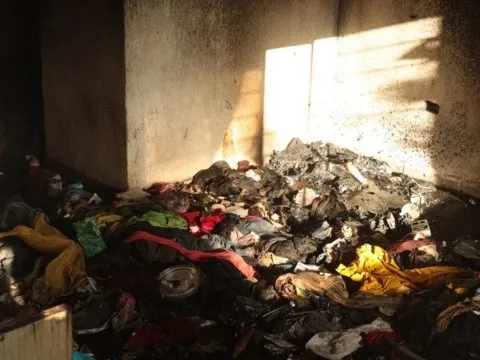 Arde altar de muertos en casa de San Pedro